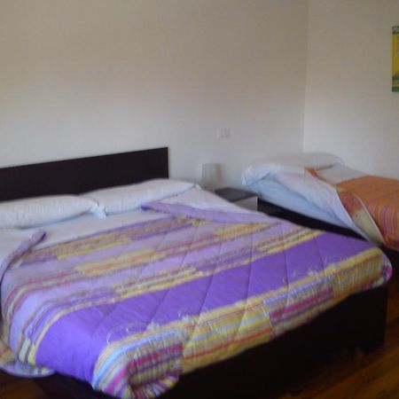 Вилла Casa Vacanza Holiday Pieris Экстерьер фото